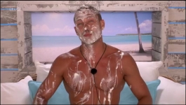 Love Island - Season 11 Episode 43